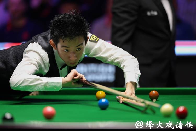 中国斯诺克创历史！吴宜泽与肖国栋同日双响满分147，冠军联赛莱恩斯垫底
