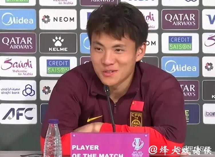 输不起？乌兹媒体炮轰李昊：太阴险！耍手段欺骗对手，球迷被他冒犯